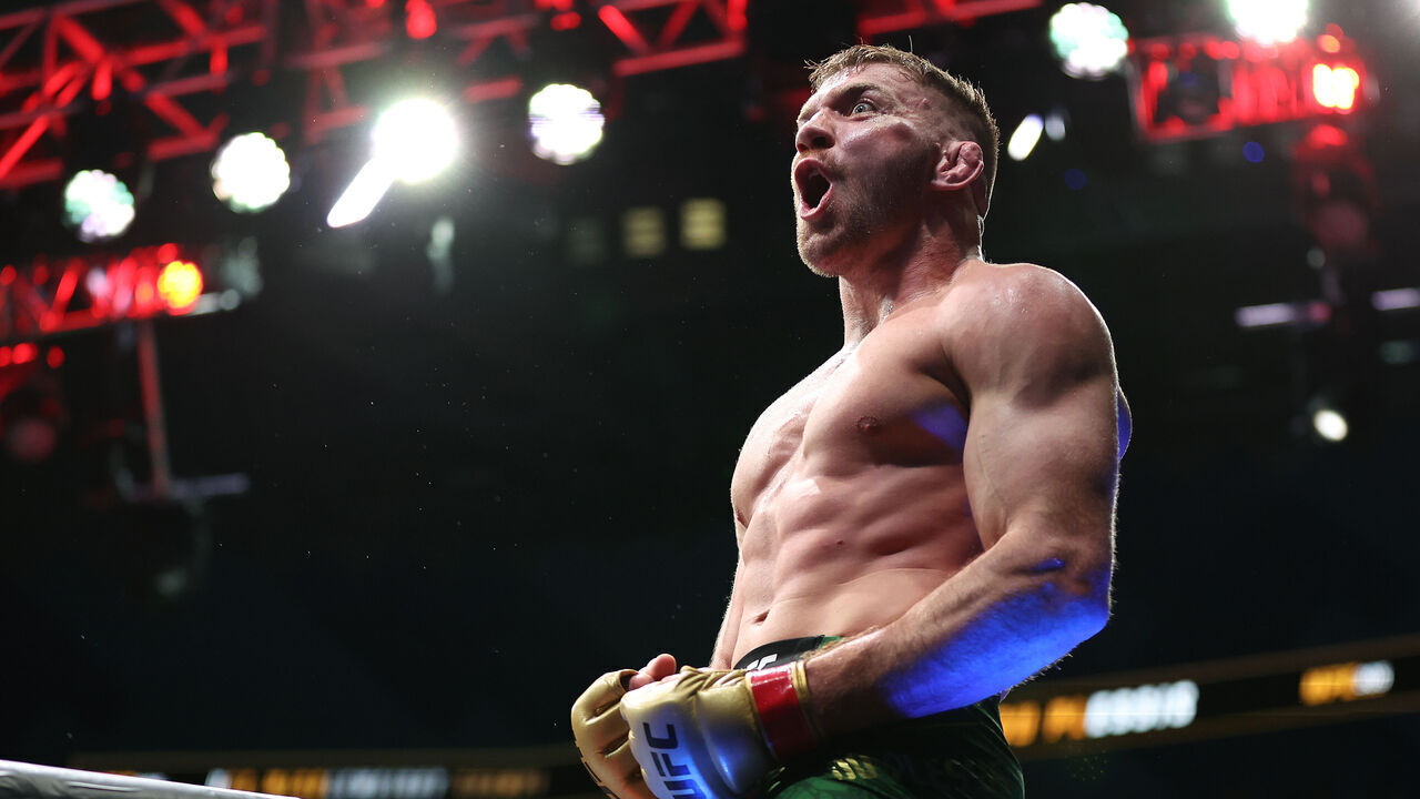 PERTH, AUSTRALIA - AUGUST 18: Dricus Du Plessis of South Africa celebrates winning his fight against Israel Adesanya of Nigeria by submission during UFC 305 at RAC Arena on August 18, 2024 in Perth, Australia.