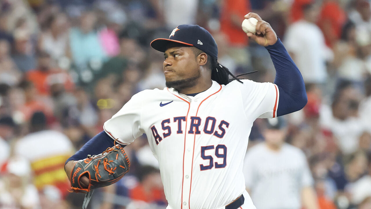 HOUSTON, TX - AUGUST 18: Houston Astros starting pitcher Framber Valdez (59) throws a pitch in the top of the fifth inning during the MLB game between the Chicago White Sox and Houston Astros on August 18, 2024 at Minute Maid Park in Houston, Texas.