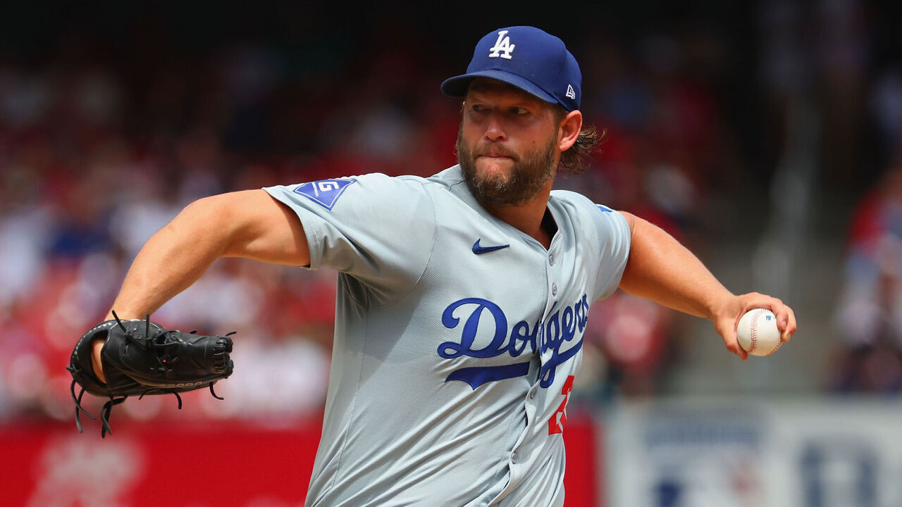 ST LOUIS, MISSOURI - AUGUST 18: Clayton Kershaw #22 of the Los Angeles Dodgers delivers a pitch against the St. Louis Cardinals in the first inning at Busch Stadium on August 18, 2024 in St Louis, Missouri.