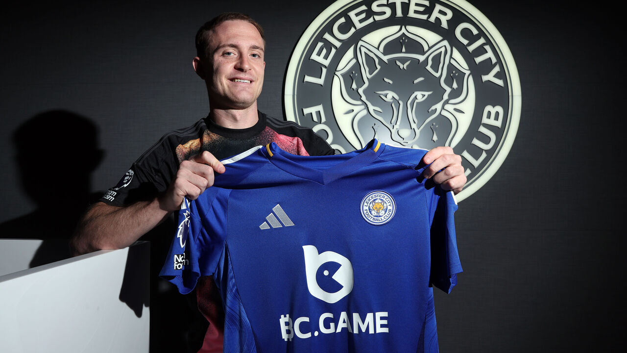 LEICESTER, ENGLAND - AUGUST 19 : Leicester City unveil new signing Oliver Skipp at Seagrave Training Complex on August 19, 2024 in Leicester, England.