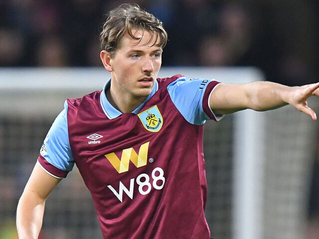 BURNLEY, ENGLAND - APRIL 2: Burnley's Sander Berge during the Premier League match between Burnley FC and Wolverhampton Wanderers at Turf Moor on April 2, 2024 in Burnley, England.