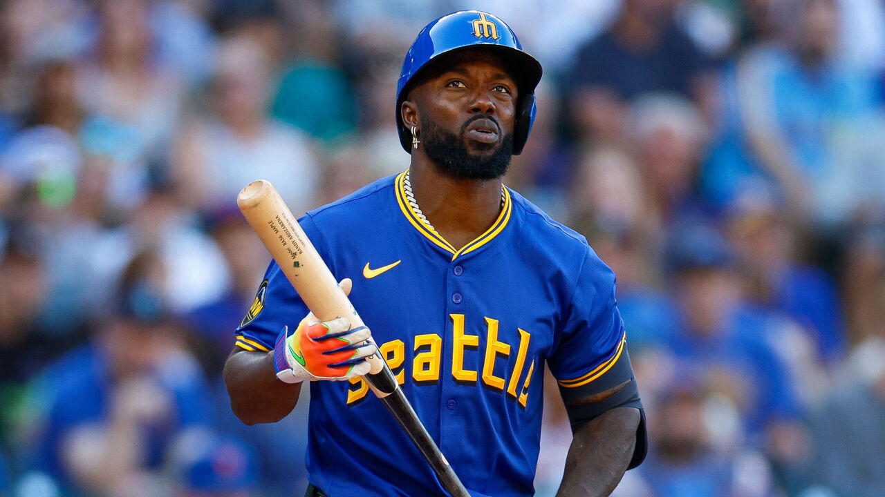 SEATTLE, WASHINGTON - AUGUST 11: Randy Arozarena #56 of the Seattle Mariners walks to first base in the third inning during a game against the New York Mets at T-Mobile Park on August 11, 2024 in Seattle, Washington.