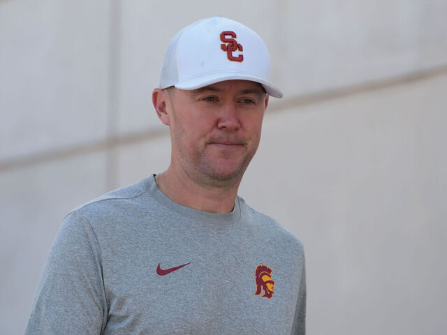 LOS ANGELES, CA - AUGUST 13: USC Trojans head coach Lincoln Riley during USC Trojans practice on August 13, 2024, at Howard Jones Field in Los Angeles, CA.