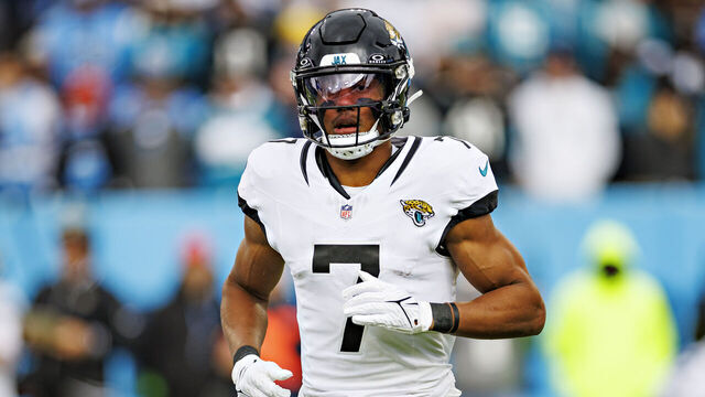 NASHVILLE TENNESSEE - JANUARY 07: Zay Jones #7 of the Jacksonville Jaguars goes in motion during the game against the Tennessee Titans in Nashville, Tennessee at Nissan Stadium on January 7, 2024 in Houston, Texas. The Titans defeated the Jaguars 28-20.