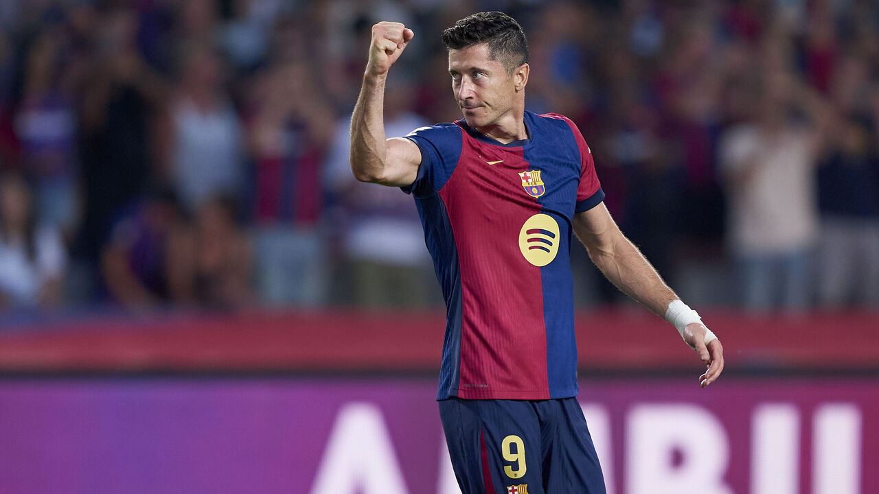 BARCELONA, SPAIN - AUGUST 24: Robert Lewandowski of FC Barcelona celebrates after scoring his team's second goal during the La Liga match between FC Barcelona and Athletic Club at Camp Nou on August 24, 2024 in Barcelona, Spain.