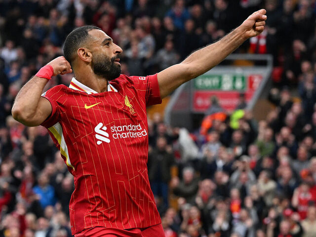Salah scores again as Slot enjoys perfect Anfield start | theScore.com