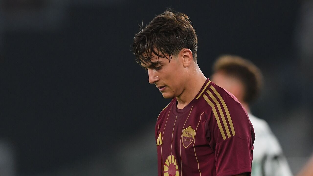 ROME, ITALY - AUGUST 25: Paulo Dybala of AS Roma looks dejected during the Serie match between Roma and Empoli at Stadio Olimpico on August 25, 2024 in Rome, Italy.
