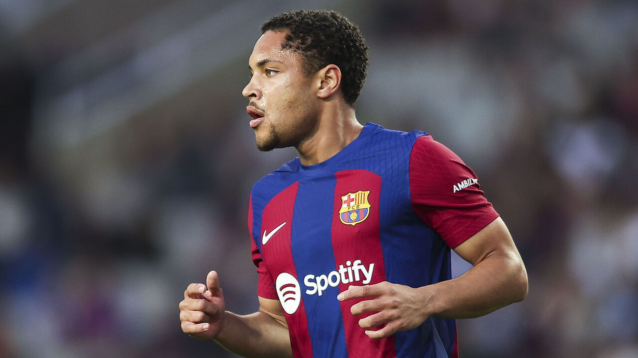 BARCELONA, SPAIN - MAY 19: Vitor Roque of FC Barcelona looks on during the LaLiga EA Sports match between FC Barcelona and Rayo Vallecano at Estadi Olimpic Lluis Companys on May 19, 2024 in Barcelona, Spain.