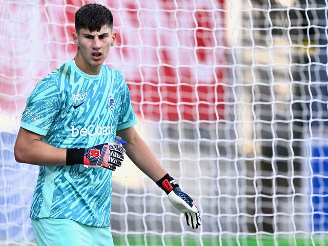 Genk's Belgium goalkeeper #41 Mike Penders looks on during the Belgian "Pro League" First Division football match between OH Leuven and KRC Genk at King Power at Den Dreef Stadium, in Leuven on August 3, 2024.