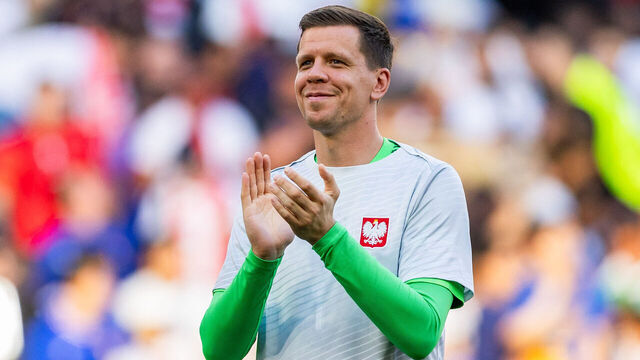 DORTMUND, GERMANY - 2024/06/25: Wojciech Szczesny of Poland applauds during the UEFA EURO 2024 group stage match between France and Poland at Football Stadium Dortmund (Signal Iduna Park). Final score: France 1:1 Poland.