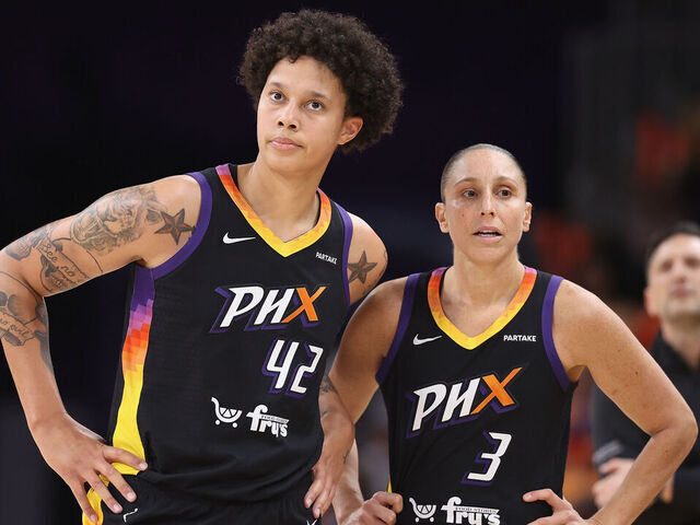 Taurasi-Griner combo working for 1 more deep playoff run | theScore.com