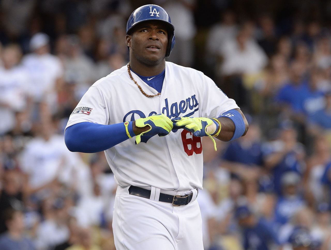 Dodgers' Puig on bench for Game 4 against Cardinals