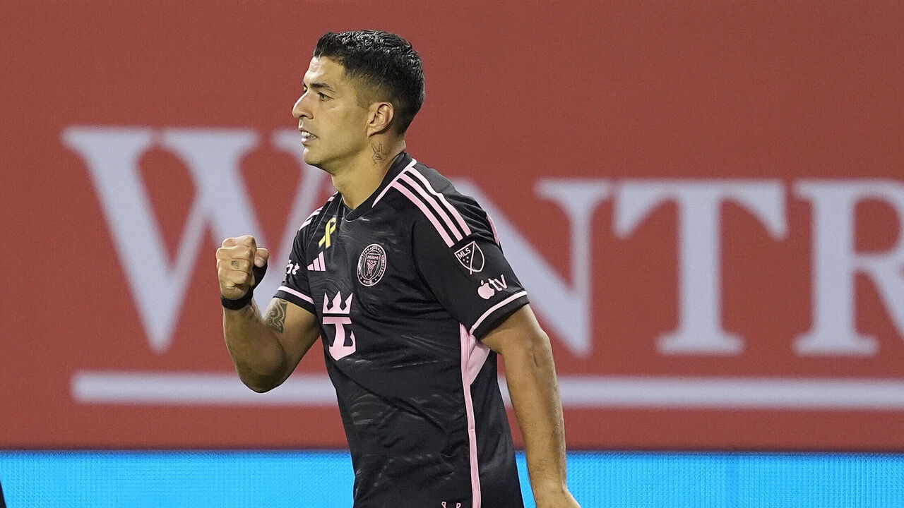CHICAGO, ILLINOIS - AUGUST 31: Luis Suárez #9 of Inter Miami celebrates after scoring his first goal of the game in the second half against the Chicago Fire at Soldier Field on August 31, 2024 in Chicago, Illinois.
