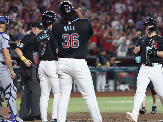 D-Backs' bats come alive in rout of rival Dodgers | theScore