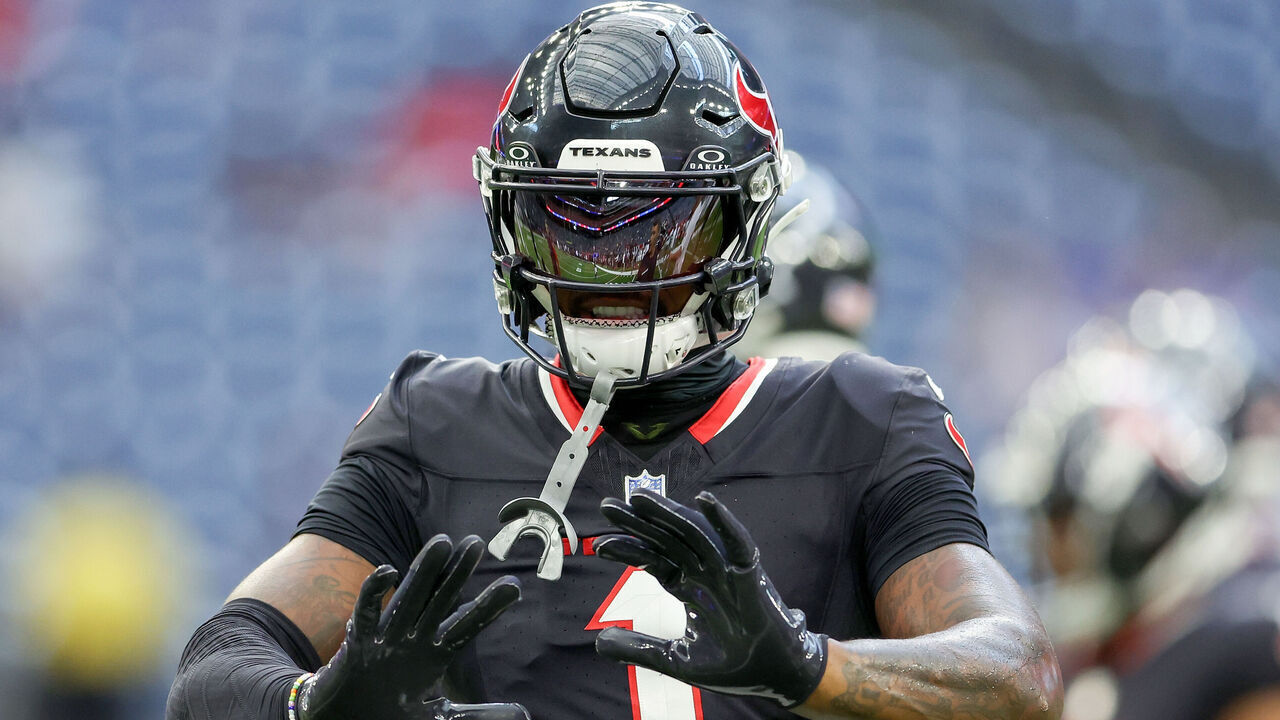 HOUSTON, TEXAS - AUGUST 17: Stefon Diggs #1 of the Houston Texans wams up before the preseason game against the New York Giants at NRG Stadium on August 17, 2024 in Houston, Texas.