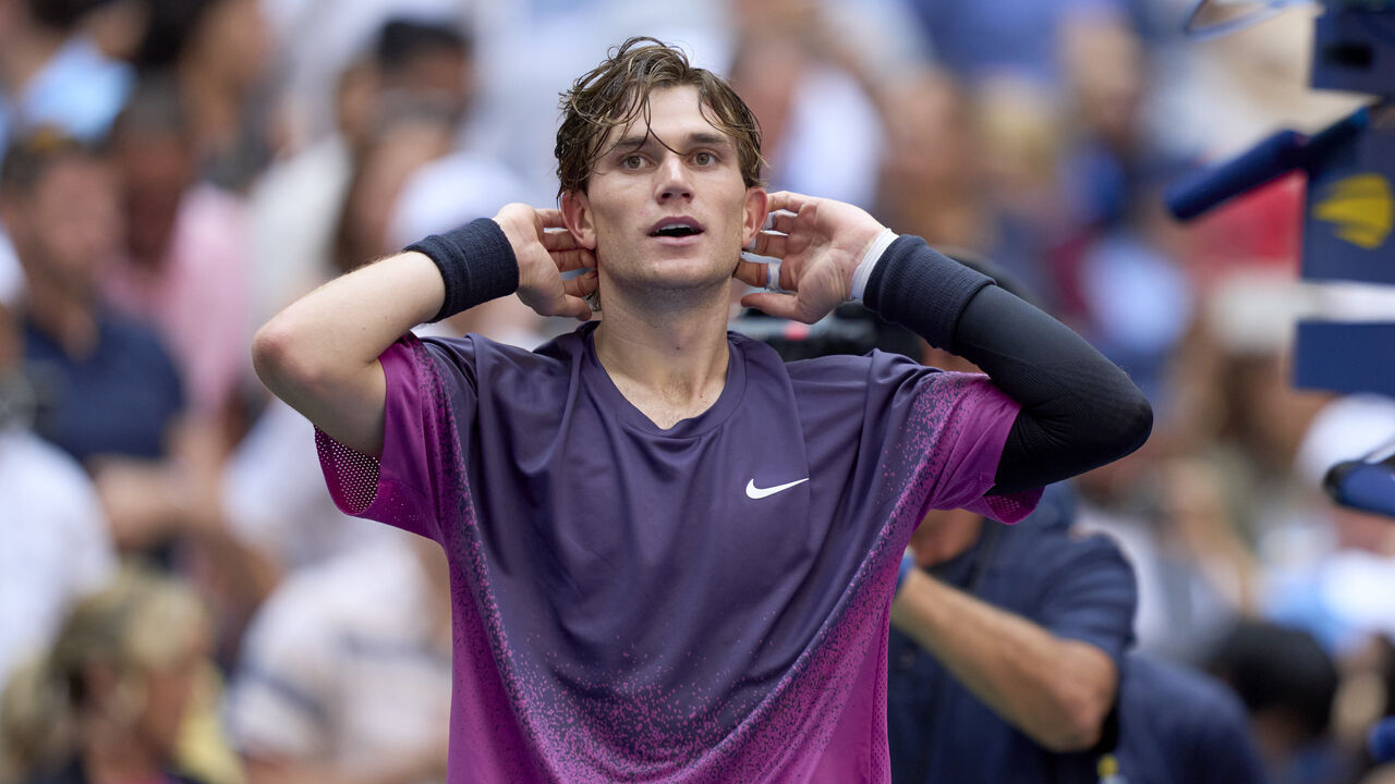 NEW YORK, NEW YORK - SEPTEMBER 4: Jack Draper of Great Britain celebrates winning against Alex De Minaur of Australia in 3 sets in the quarter finals on Arthur Ashe stadium at USTA Billie Jean King National Tennis Center on September 4, 2024 in New York City.