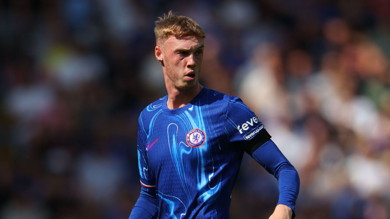 LONDON, ENGLAND - SEPTEMBER 01: Cole Palmer of Chelsea during the Premier League match between Chelsea FC and Crystal Palace FC at Stamford Bridge on September 01, 2024 in London, England.
