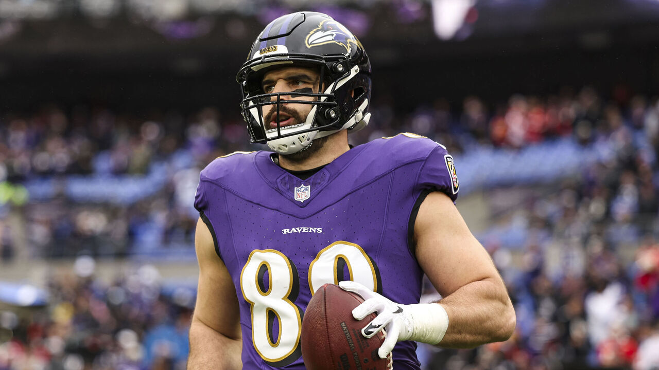 BALTIMORE, MD - JANUARY 28: Mark Andrews #89 of the Baltimore Ravens warms up prior to the AFC Championship NFL football game against the Kansas City Chiefs at M&T Bank Stadium on January 28, 2024 in Baltimore, Maryland.