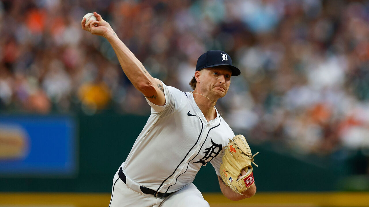 DETROIT, MICHIGAN - JUNE 25: Shelby Miller #7 of the Detroit Tigers throws a pitch in the eighth inning against the Philadelphia Phillies at Comerica Park on June 25, 2024 in Detroit, Michigan.