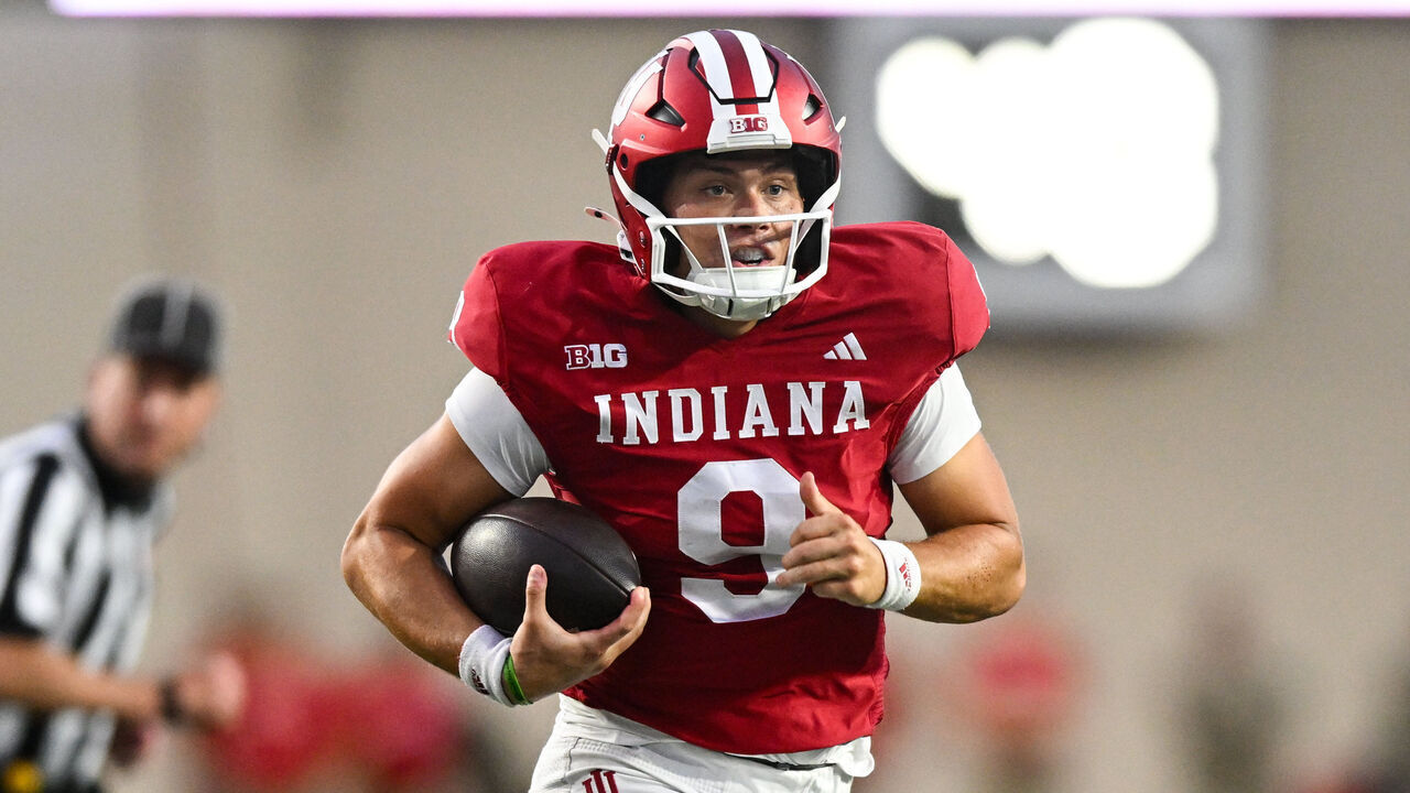 BLOOMINGTON, IN - SEPTEMBER 06: Indiana Hoosiers QB Kurtis Rourke (9) runs with the ball during a college football game between the Indiana Hoosiers and Western Illinois Leathernecks on September 6, 2024 at Memorial Stadium in Bloomington, IN.