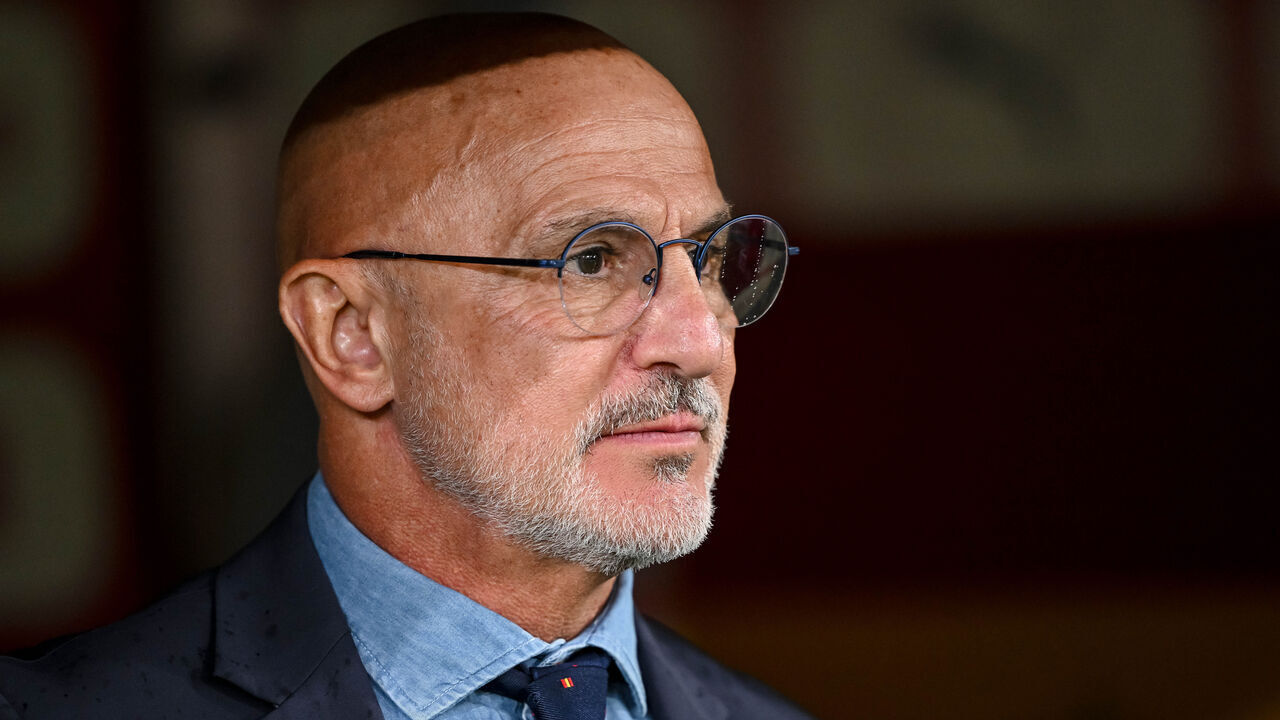 Geneva, Switzerland - September 8: head coach Luis de la Fuente of Spain looks on during the UEFA Nations League 2024/2025 League A - Group 4 match between Switzerland and Spain at Stade de Genève on September 8, 2024 in Geneva, Switzerland.