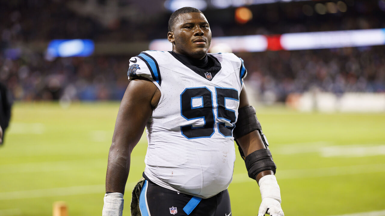 NFL: Derrick Brown, do Carolina Panthers (Foto: Ryan Kang / Getty Images Sport / Getty)