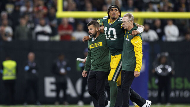 SÃO PAULO, BRAZIL - SEPTEMBER 7: Quarterback Jordan Love #10 of the Green Bay Packers walks off the field due to an apparent injury during the fourth quarter of an NFL football game against the Philadelphia Eagles, at Arena Corinthians on September 7, 2024 in Sao Paulo, Brazil.
