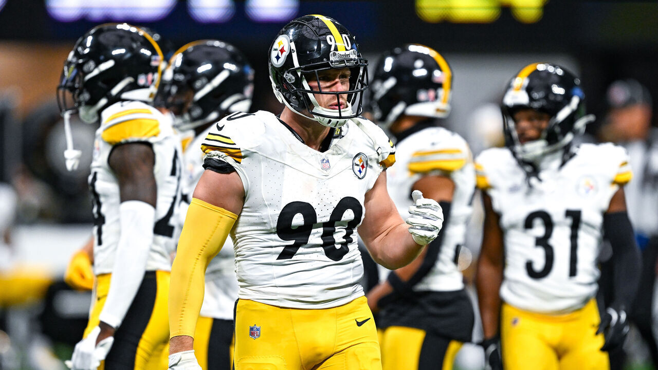 ATLANTA, GA SEPTEMBER 08: Pittsburgh linebacker T.J. Watt (90) reacts during the NFL game between the Pittsburgh Steelers and the Atlanta Falcons on September 8th, 2024 at Mercedes-Benz Stadium in Atlanta, GA.