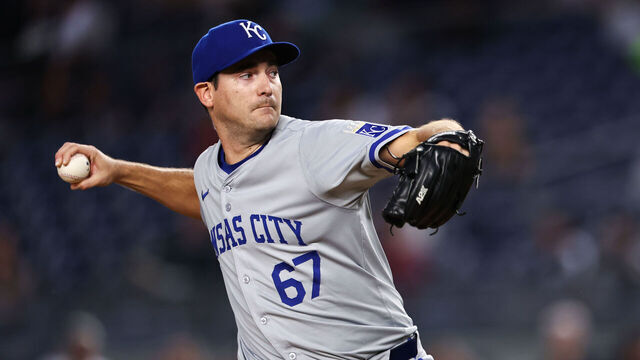 NEW YORK, NEW YORK - SEPTEMBER 10: Seth Lugo #67 of the Kansas City Royals throws a pitch during the first inning of the game against the New York Yankees at Yankee Stadium on September 10, 2024 in New York City.