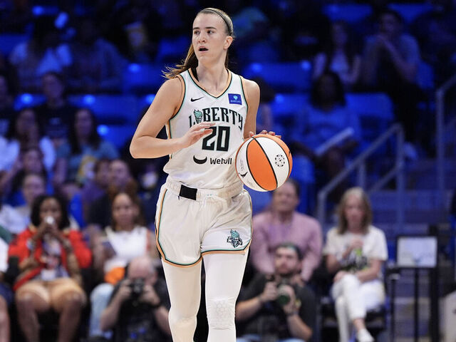 ARLINGTON, TEXAS - SEPTEMBER 10: Sabrina Ionescu #20 of the New York Liberty brings the ball up the court during the first half against the Dallas Wings at College Park Center on September 10, 2024 in Arlington, Texas.