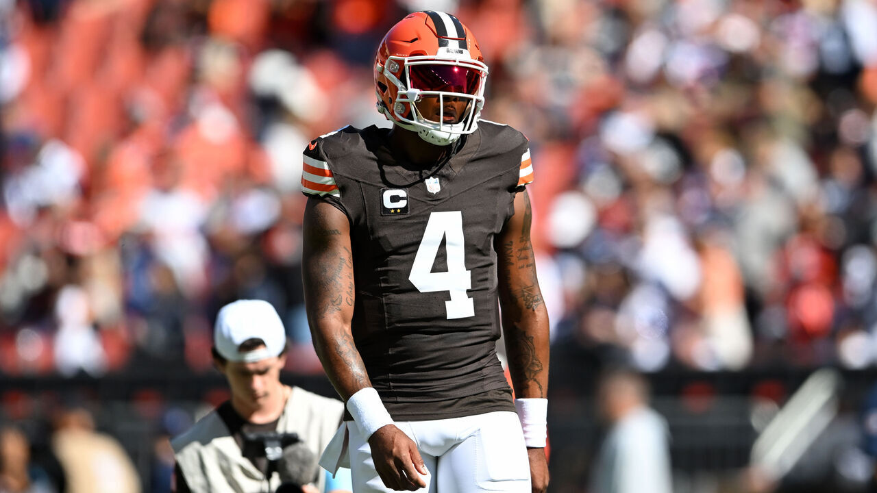 CLEVELAND, OHIO - SEPTEMBER 08: Deshaun Watson #4 of the Cleveland Browns looks on prior to a game against the Dallas Cowboys at Huntington Bank Field on September 08, 2024 in Cleveland, Ohio.