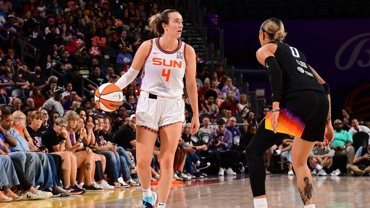 PHOENIX, AZ - SEPTEMBER 13: Marina Mabrey #4 of the Connecticut Sun dribbles the ball during the game against the Phoenix Mercury on September 13, 2024 at Footprint Center in Phoenix, Arizona. Mandatory Copyright Notice: Copyright 2024 NBAE