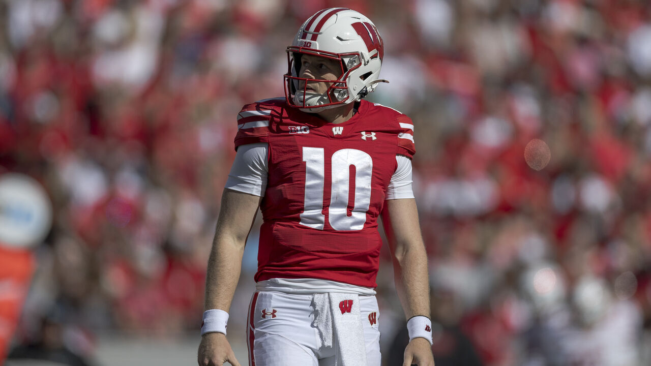 MADISON, WI - SEPTEMBER 07: Wisconsin Badgers quarterback Tyler Van Dyke (10) looks to the student section durning a college football game between the South Dakota Coyotes and the Wisconsin Badgers on September 6th, 2024 at Barry Alvarez field inside Camp Randall Stadium in Madison, WI.