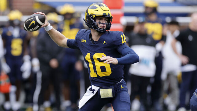 ANN ARBOR, MI - SEPTEMBER 07: Michigan Wolverines quarterback Davis Warren (16) passes the ball during a college football game against the Texas Longhorns on September 07, 2024 at Michigan Stadium in Ann Arbor, Michigan.