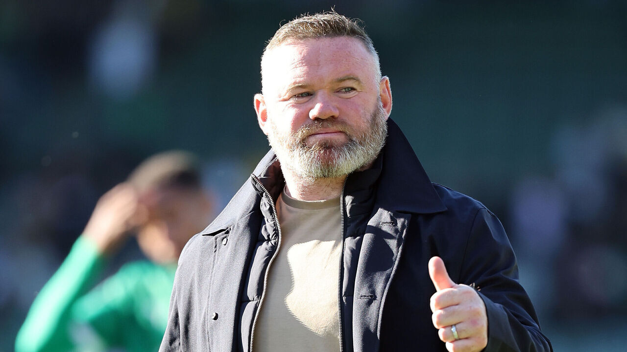 PLYMOUTH, ENGLAND - SEPTEMBER 14: Plymouth head coach Wayne Rooney celebrates his first win in charge during the Sky Bet Championship match between Plymouth Argyle FC and Sunderland AFC at Home Park on September 14, 2024 in Plymouth, England.
