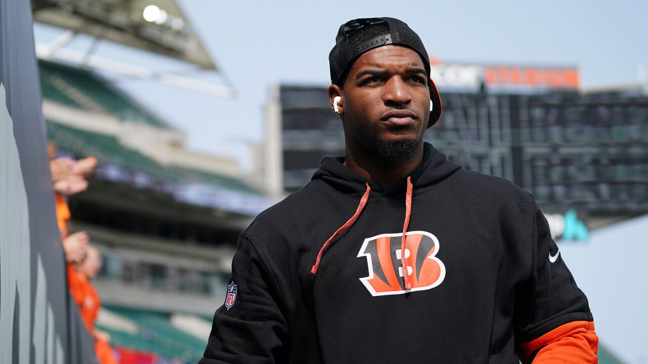 CINCINNATI, OHIO - SEPTEMBER 08: Cincinnati Bengals wide receiver Ja'Marr Chase #1 walking around the filed before warming up for the game against the New England Patriots at Paycor Stadium on September 08, 2024 in Cincinnati, Ohio.