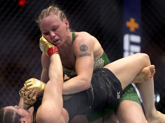 LAS VEGAS, NEVADA - SEPTEMBER 14: (L-R) Alexa Grasso of Mexico fights Valentina Shevchenko of Kyrgyzstan for the Women's Flyweight title during UFC 306: Riyadh Season Noche at Sphere on September 14, 2024 in Las Vegas, Nevada.
