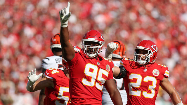 KANSAS CITY, MO - SEPTEMBER 15: Kansas City Chiefs defensive tackle Chris Jones (95) raises his hand after sacking Cincinnati Bengals quarterback Joe Burrow (9) in the second quarter of an NFL game between the Cincinnati Bengals and Kansas City Chiefs on September 15, 2024 at GEHA Field at Arrowhead Stadium in Kansas City, MO.