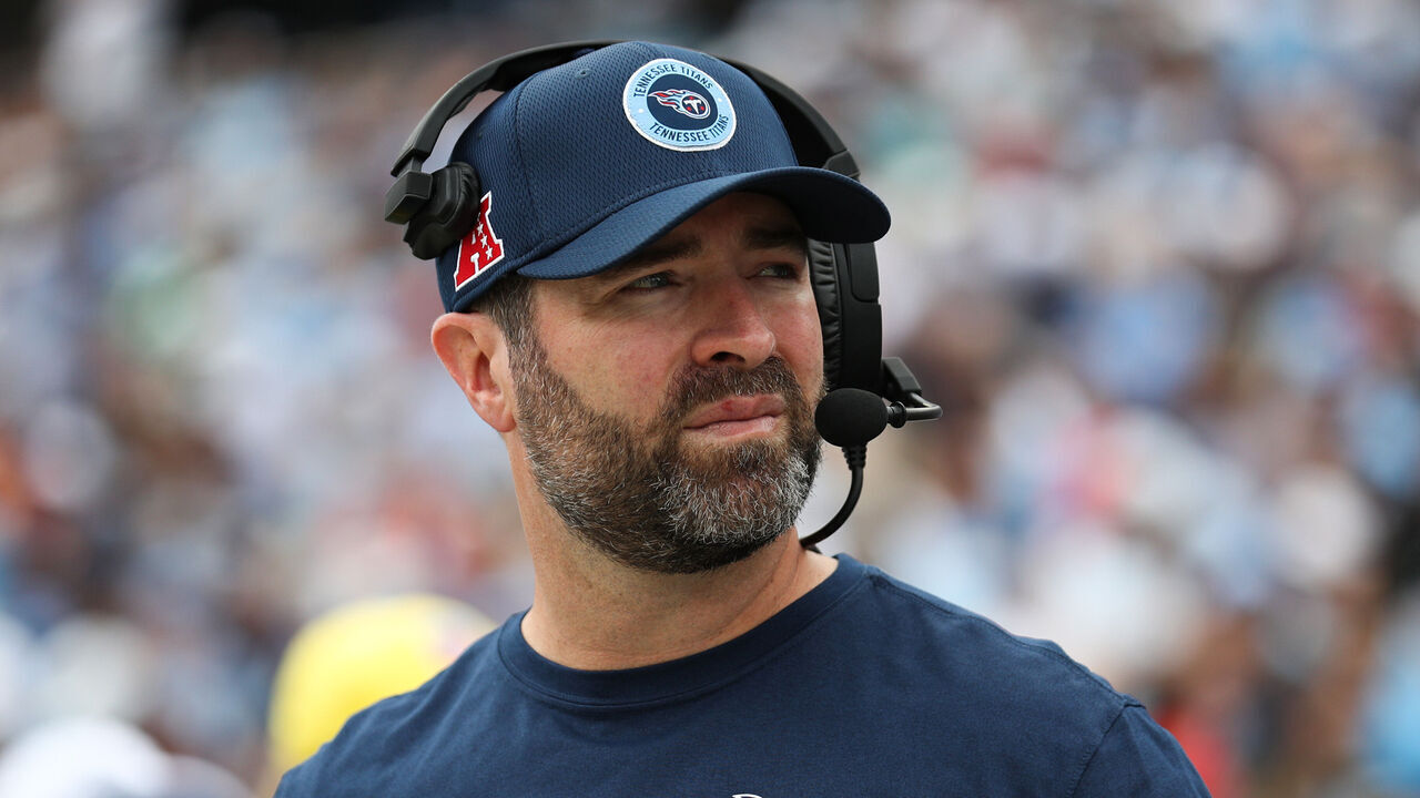 NASHVILLE, TENNESSEE - SEPTEMBER 15: Tennessee Titans head coach Brian Callahan looks on before a game against the New York Jets at Nissan Stadium on September 15, 2024 in Nashville, Tennessee.