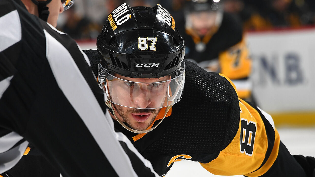 PITTSBURGH, PA - APRIL 06: Sidney Crosby #87 of the Pittsburgh Penguins skates against the Tampa Bay Lightning at PPG PAINTS Arena on April 6, 2024 in Pittsburgh, Pennsylvania.
