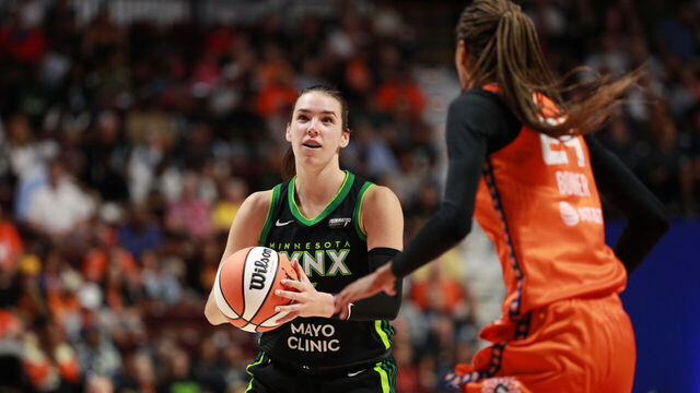 UNCASVILLE, CT - SEPTEMBER 17: Bridget Carleton #6 of the Minnesota Lynx shoots the ball during the game against the Connecticut Sun on September 17, 2024 at the Mohegan Sun Arena in Uncasville, Connecticut. Mandatory Copyright Notice: Copyright 2024 NBAE