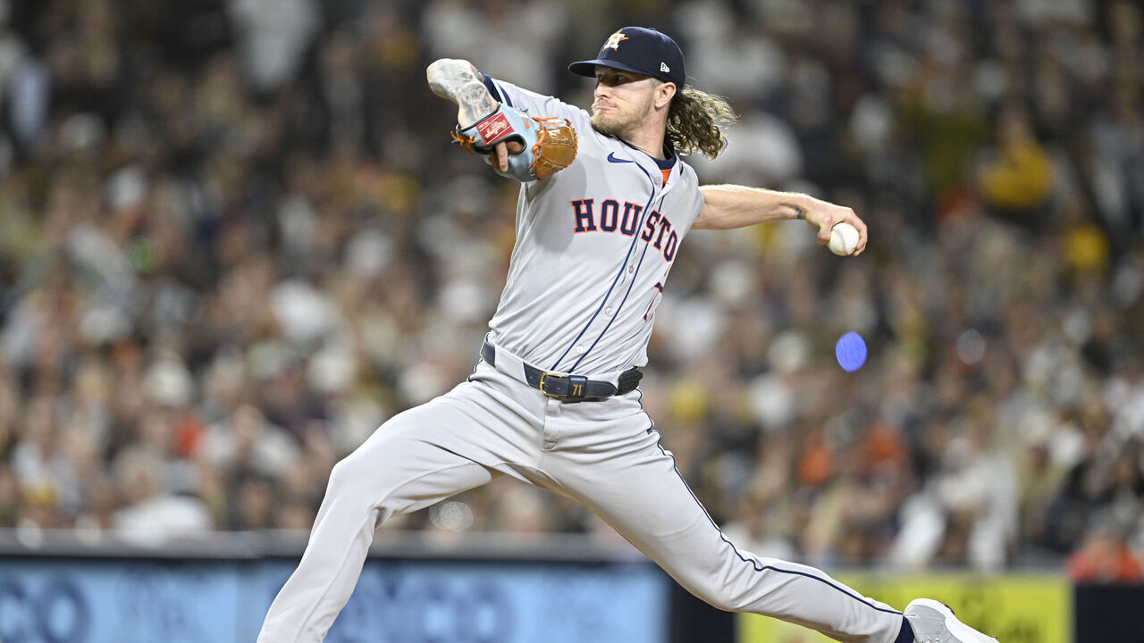 SAN DIEGO, CA - SEPTEMBER 17: Josh Hader #71 of the Houston Astros pitches during the ninth inning of a baseball game against the San Diego Padres at Petco Park on September 17, 2024 in San Diego, California.