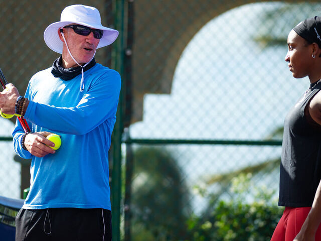 CANCUN, MEXICO - OCTOBER 26: Brad Gilbert coaches Coco Gauff of the United States during practice ahead of the GNP Seguros WTA Finals Cancun 2023 part of the Hologic WTA Tour on October 26, 2023 in Cancun, Mexico