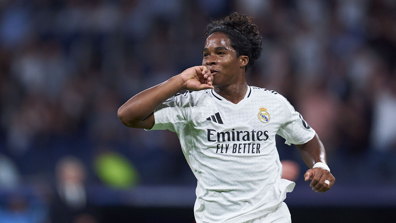 MADRID, SPAIN - SEPTEMBER 17: Endrick of Real Madrid celebrates after scoring his team's third goal during the UEFA Champions League 2024/25 League Phase MD1 match between Real Madrid CF and VfB Stuttgart at Estadio Santiago Bernabeu on September 17, 2024 in Madrid, Spain.