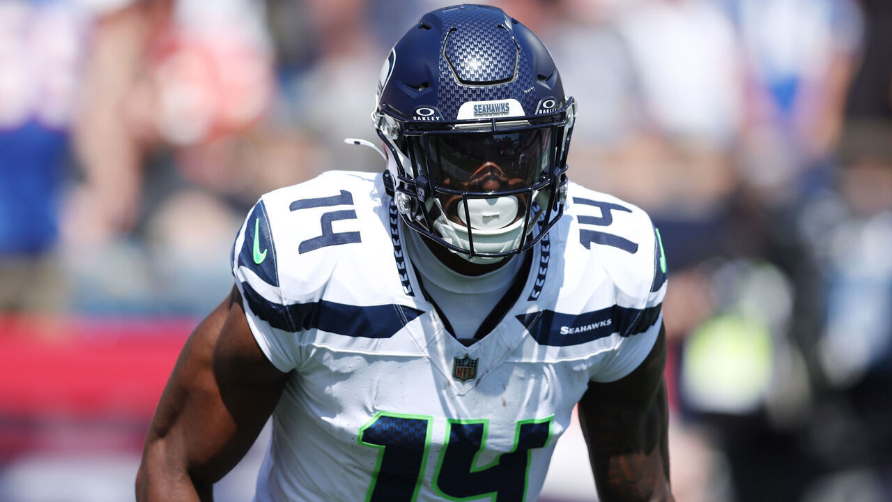 FOXBOROUGH, MASSACHUSETTS - SEPTEMBER 15: DK Metcalf #14 of the Seattle Seahawks looks on during the game against the New England Patriots at Gillette Stadium on September 15, 2024 in Foxborough, Massachusetts.