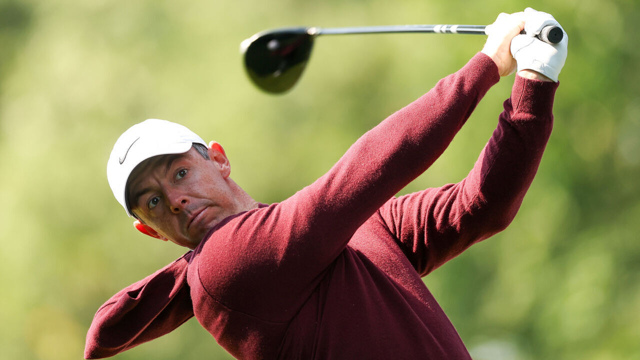 VIRGINIA WATER, ENGLAND - SEPTEMBER 19: Rory McIlroy of Northern Ireland tees off on the 17th hole during day one of the BMW PGA Championship 2024 at Wentworth Club on September 19, 2024 in Virginia Water, England.