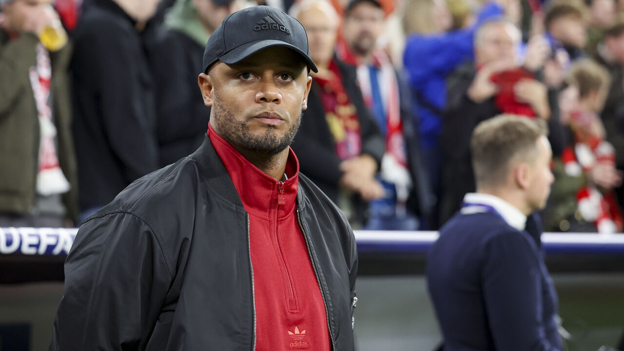 Munich, Germany - September 17: head coach Vincent Kompany of Bayern Muenchen looks on during the UEFA Champions League 2024/25 League Phase MD1 match between FC Bayern München and GNK Dinamo at Allianz Arena on September 17, 2024 in Munich, Germany.