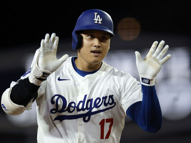 Ohtani sets another MLB record with HR, SB in same game, Dodgers beat Rockies | theScore.com
