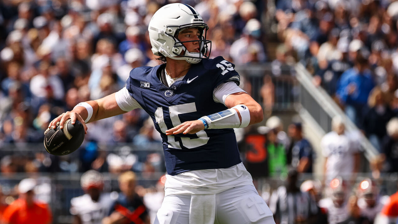 STATE COLLEGE, PA - SEPTEMBER 07: Drew Allar #15 of the Penn State Nittany Lions attempts a pass against the Bowling Green Falcons during the first half at Beaver Stadium on September 7, 2024 in State College, Pennsylvania.