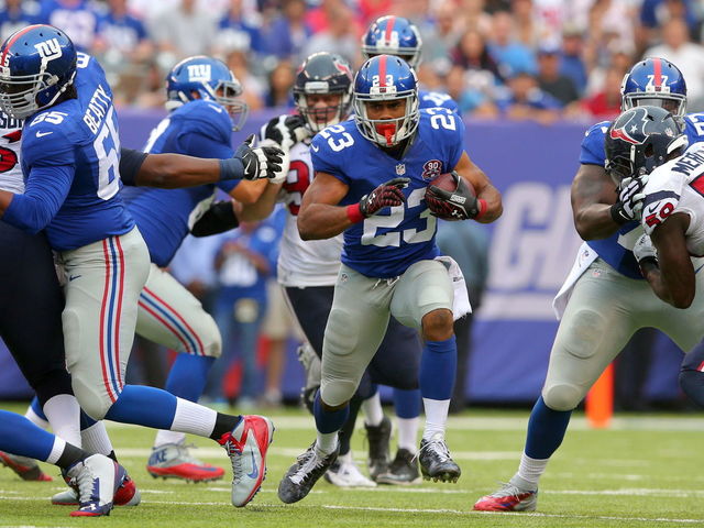 Giants' Rashad Jennings leaves game vs. Falcons with knee injury; questionable to return